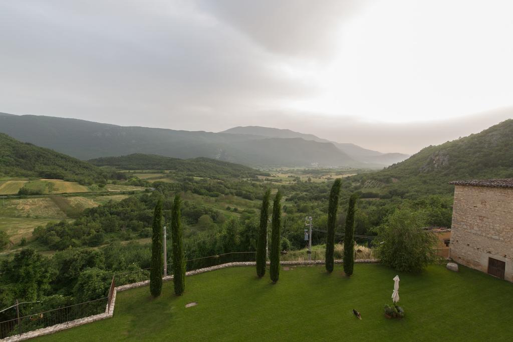 Hotel Casa Rosati Fontecchio Zewnętrze zdjęcie
